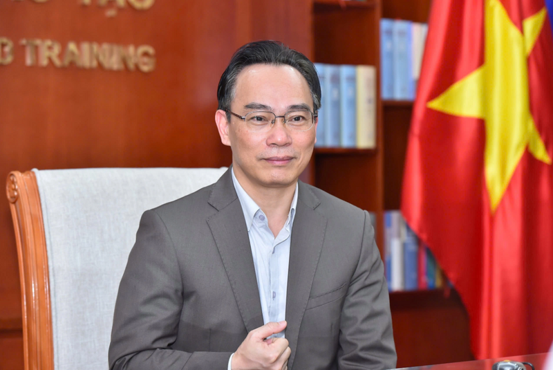 Giám đốc Đại học Quốc gia Hà Nội làm Quyền Bộ trưởng Bộ Giáo dục và Đào tạo