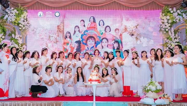 CLB UNESCO Quý bà Doanh nhân kỷ niệm 16 năm ''Hành trình lan tỏa yêu thương''