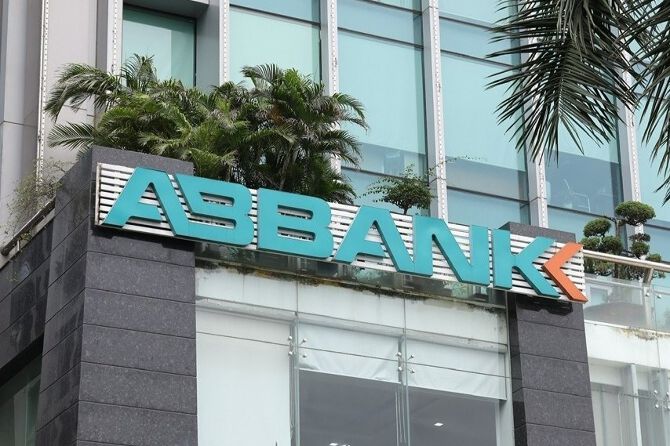 18 cổ đông nắm 56,5% vốn tại ABBANK