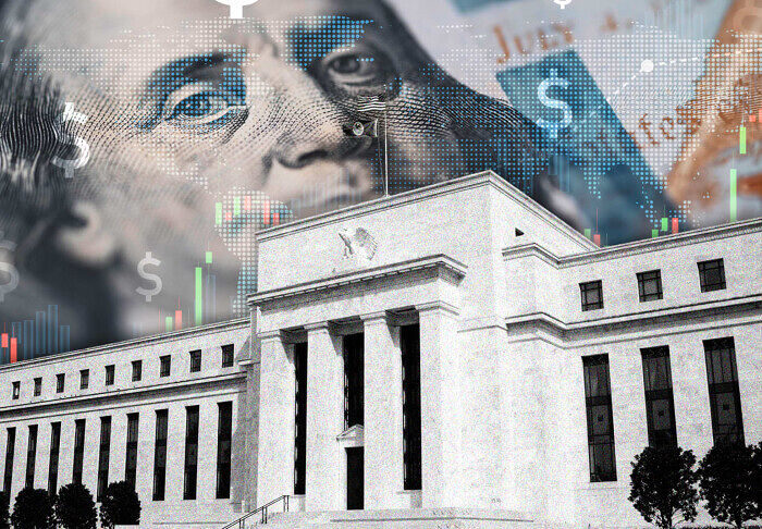 Standard Chartered dự báo Fed đứng yên, ECB và BoJ tăng lãi suất: USD sẽ biến động ra sao?