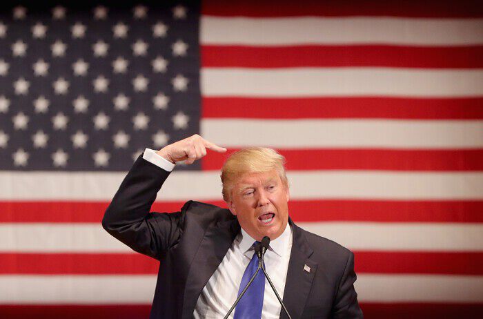 Ông Trump muốn Mỹ có lãi suất 'thấp nhất thế giới'
