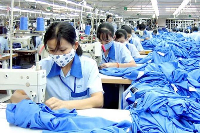 Ngành Dệt may: Nỗ lực bứt tốc quý 4 và cẩn trọng trước ''bức tranh'' năm 2027