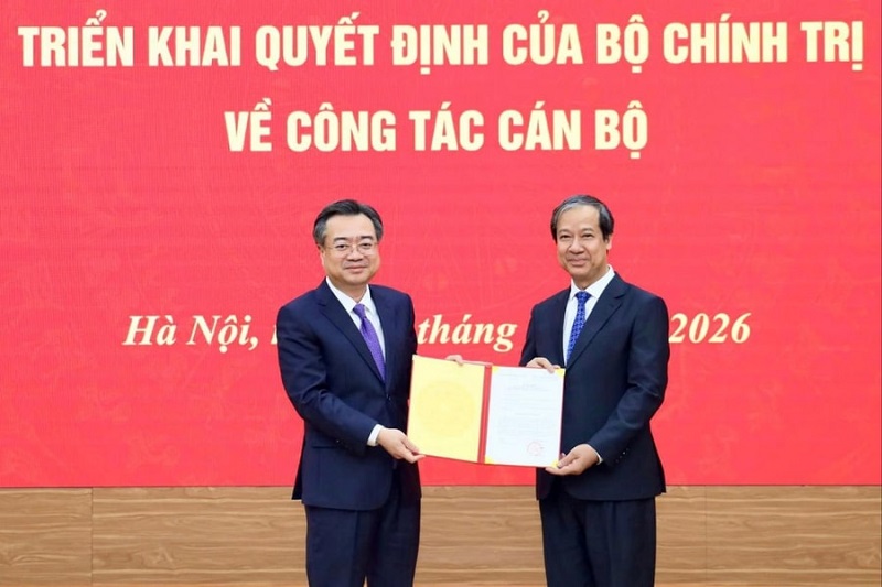 Bộ Chính trị bổ nhiệm hai Phó Trưởng Ban Chính sách, chiến lược Trung ương