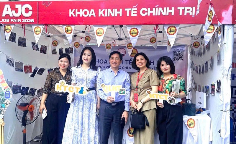 Khoa Kinh tế chính trị tích cực tham gia Ngày hội Việc làm – AJC Job Fair 2026