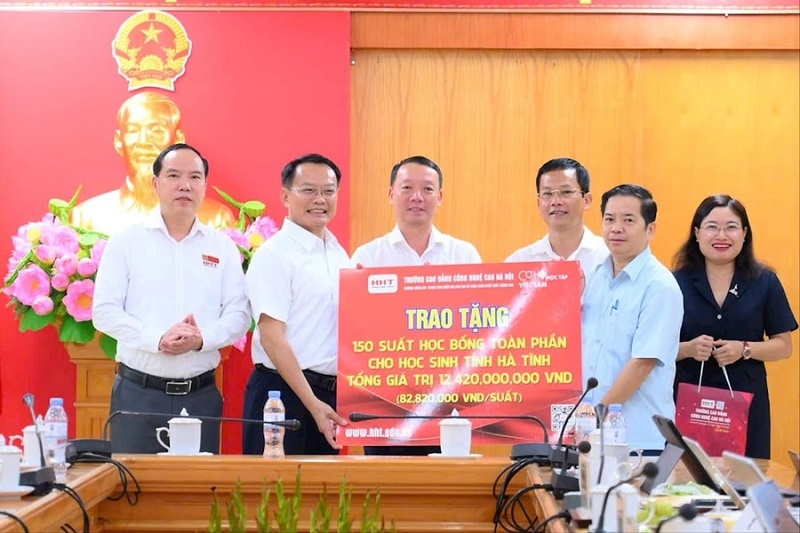 Ươm mầm tài năng trẻ cho học sinh nghèo tỉnh Hà Tĩnh